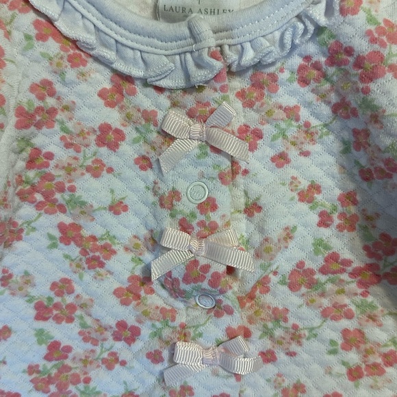 Gently used Laura Ashley Baby 0-3 months one piece footie pajamas - Picture 5 of 9